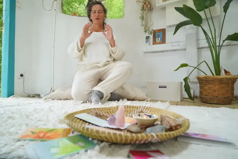 Formación Mujer Zahorí Isabel Sánchez altar meditación